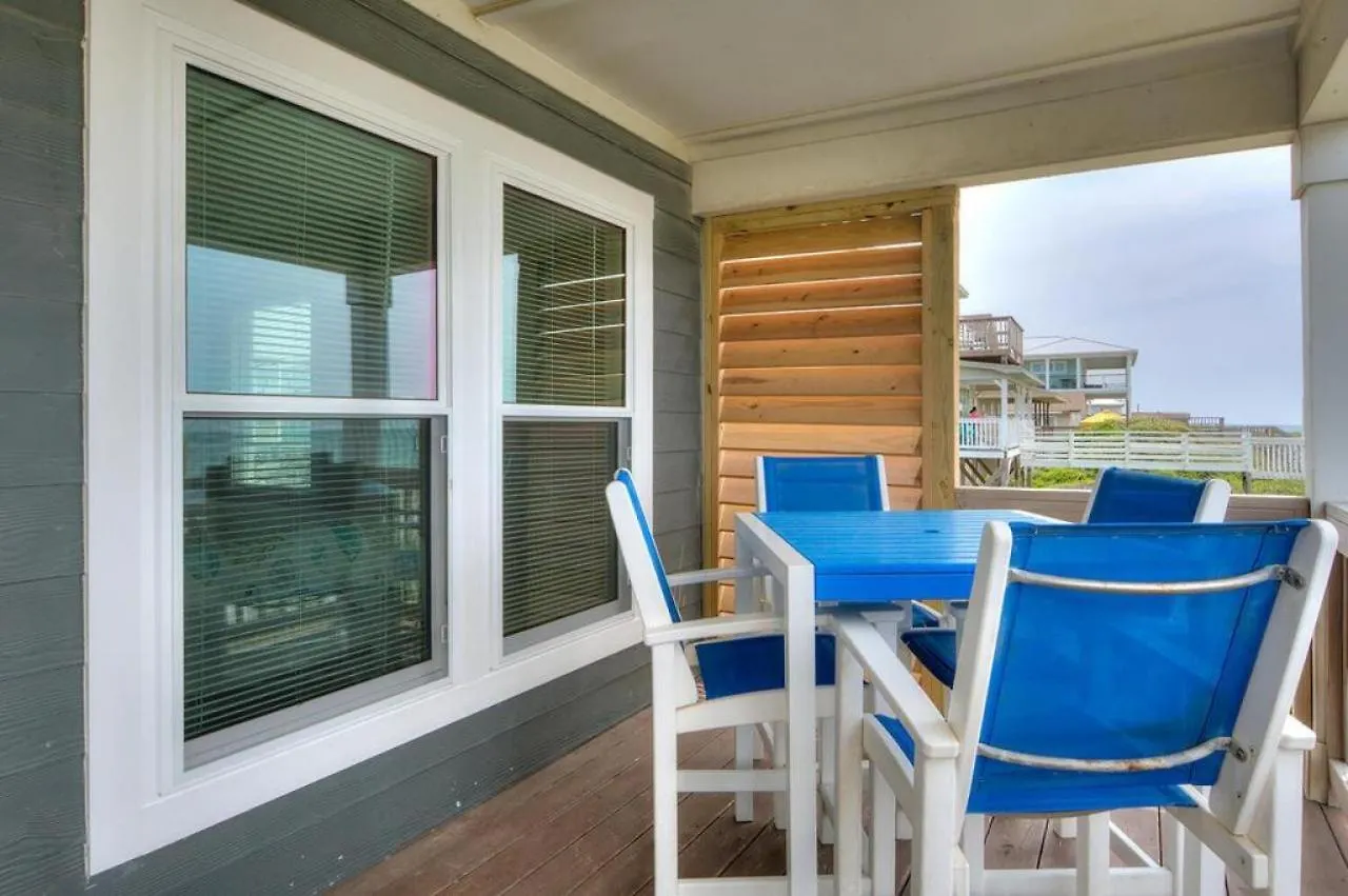 Because Beachy Woman Holiday home Oak Island