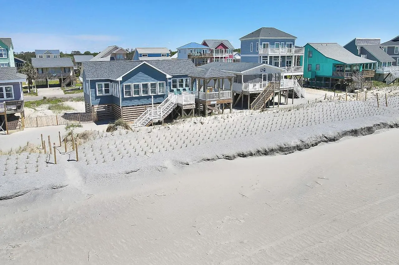 A Little Nauti By Holiday home Oak Island