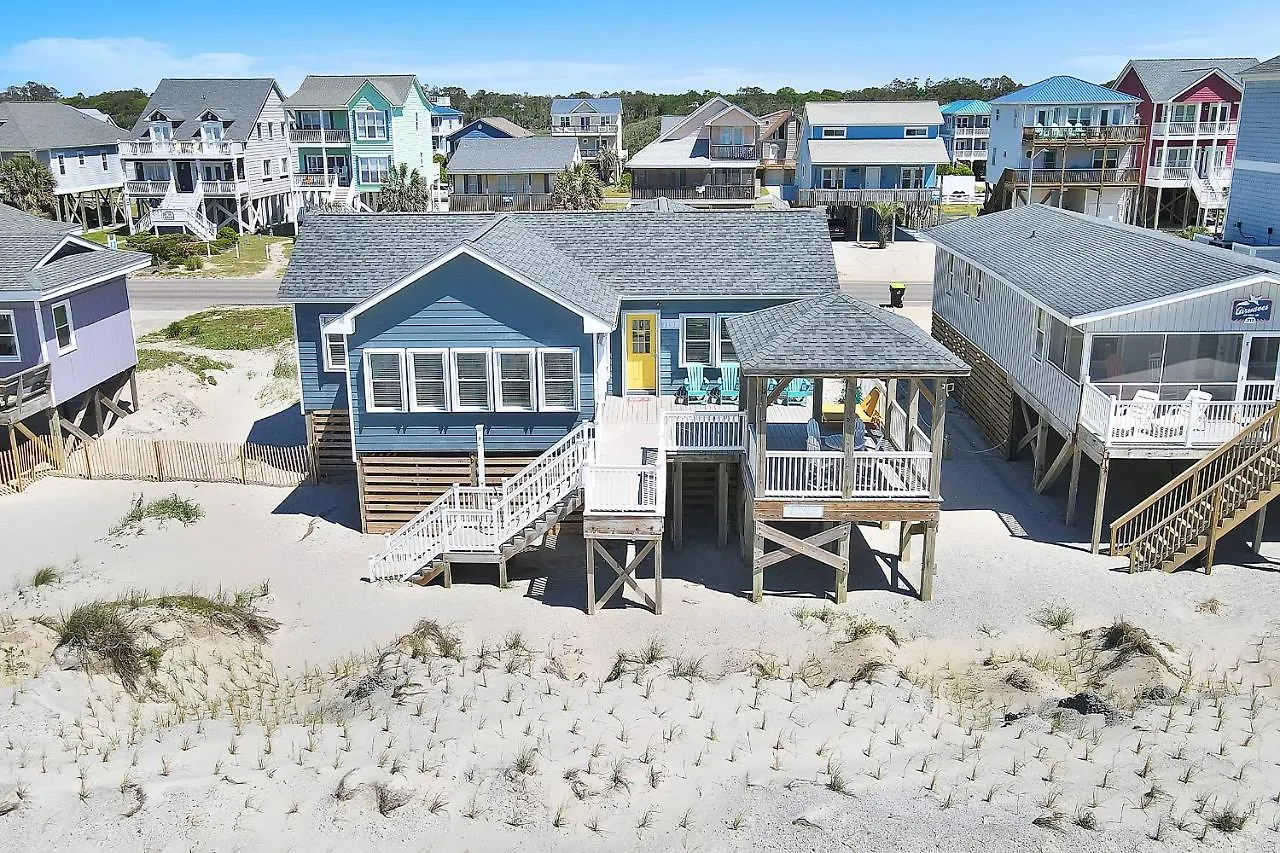 Holiday home A Little Nauti By
