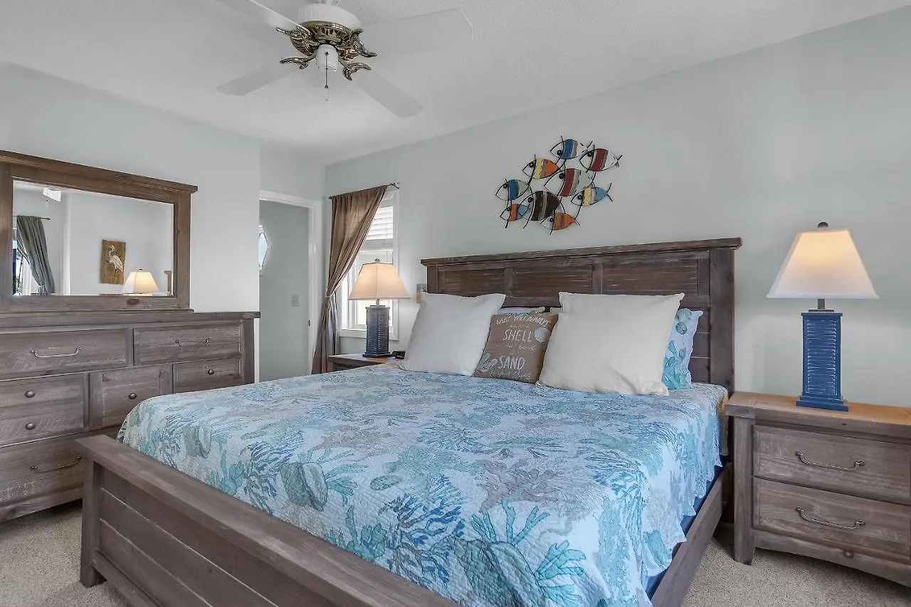 Holiday home About The Views By Oak Island