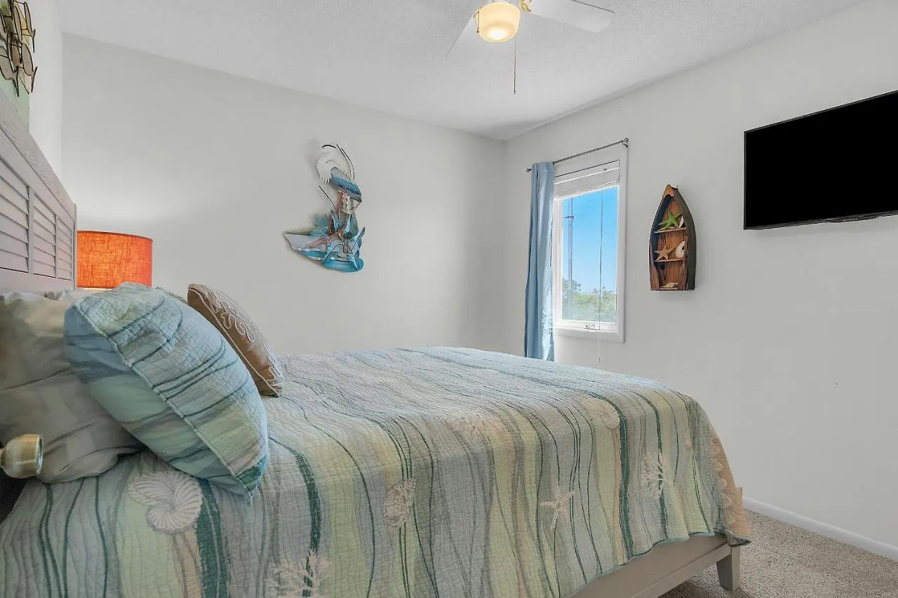 Holiday home About The Views By Oak Island