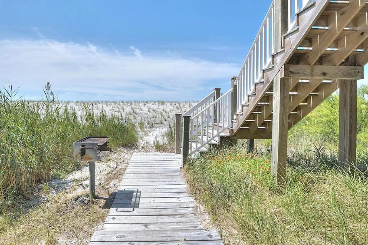Blue Yonder * Oak Island