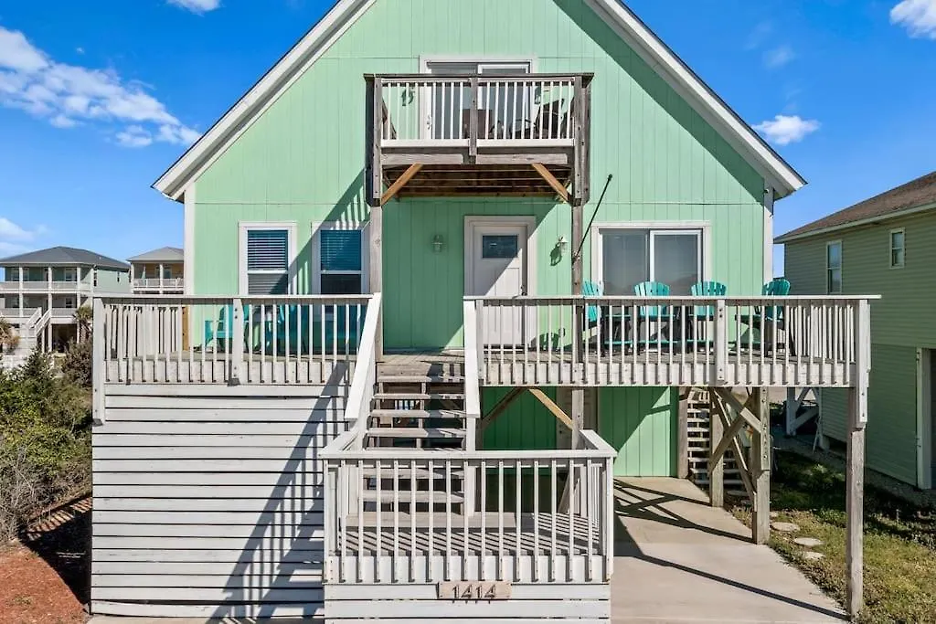 Pool Haven Ocean View Holiday home