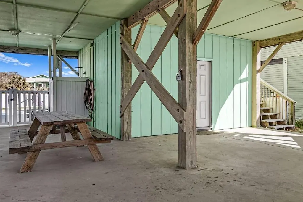 Pool Haven Ocean View Holiday home