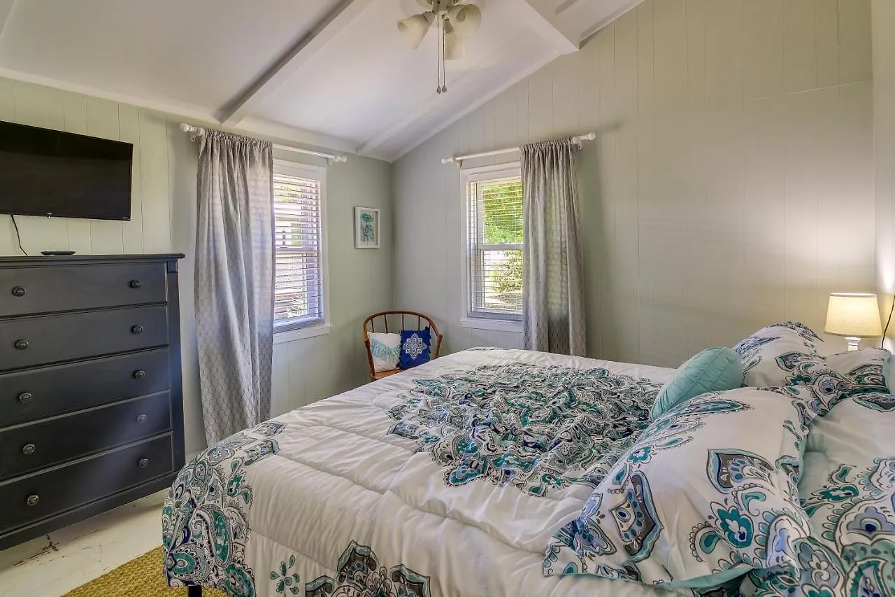 Holiday home Vacation - 2 Blocks To Beach! Oak Island