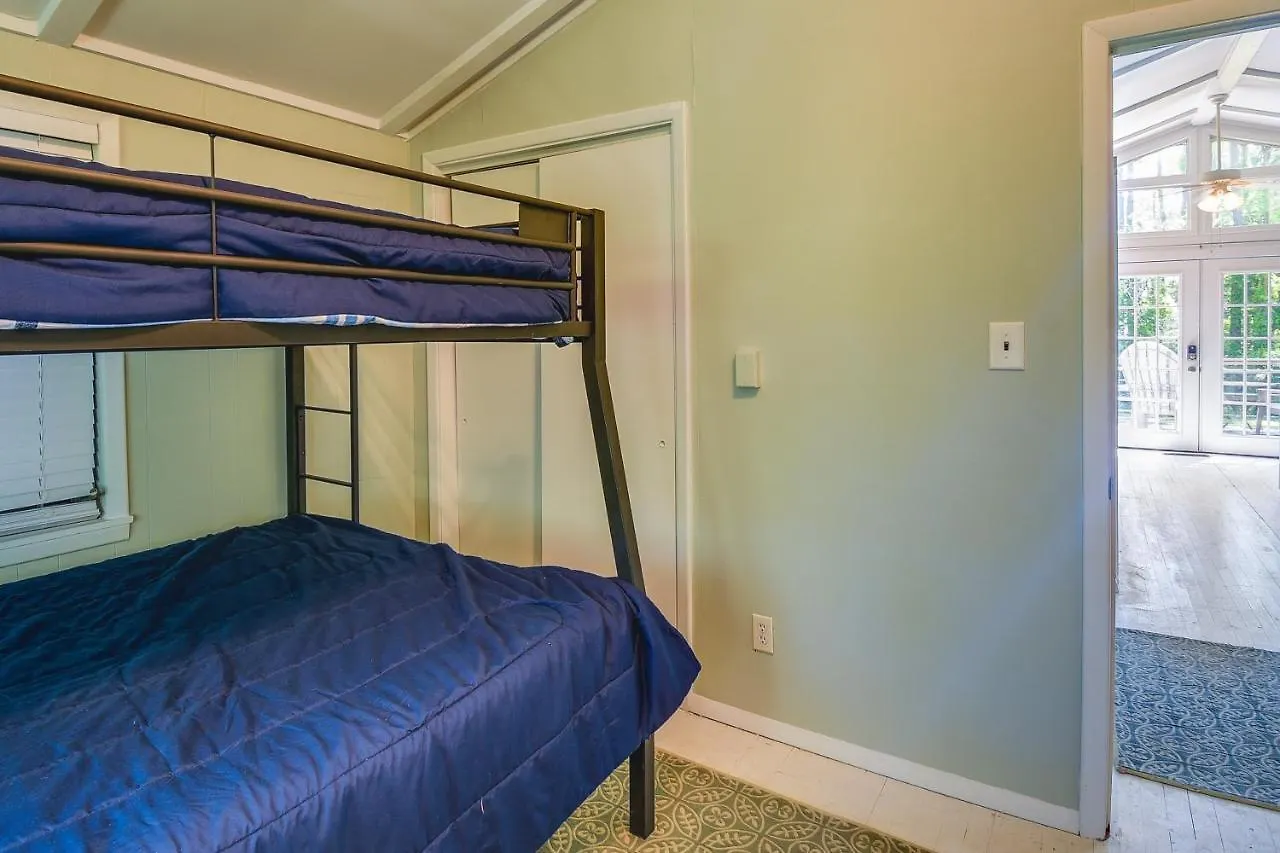 Holiday home Vacation - 2 Blocks To Beach! *