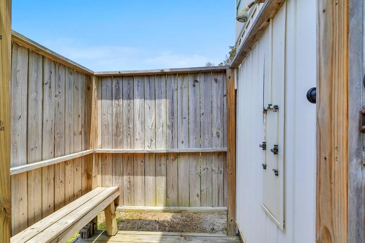 Holiday home Sunkissed 2 By Oak Island
