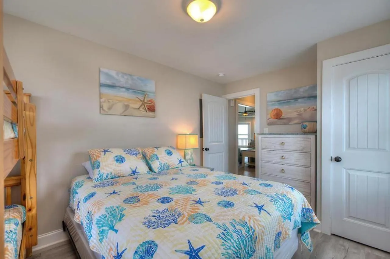 Because Beachy Woman * Oak Island