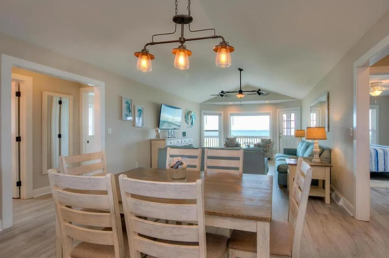 Holiday home Because Beachy Woman