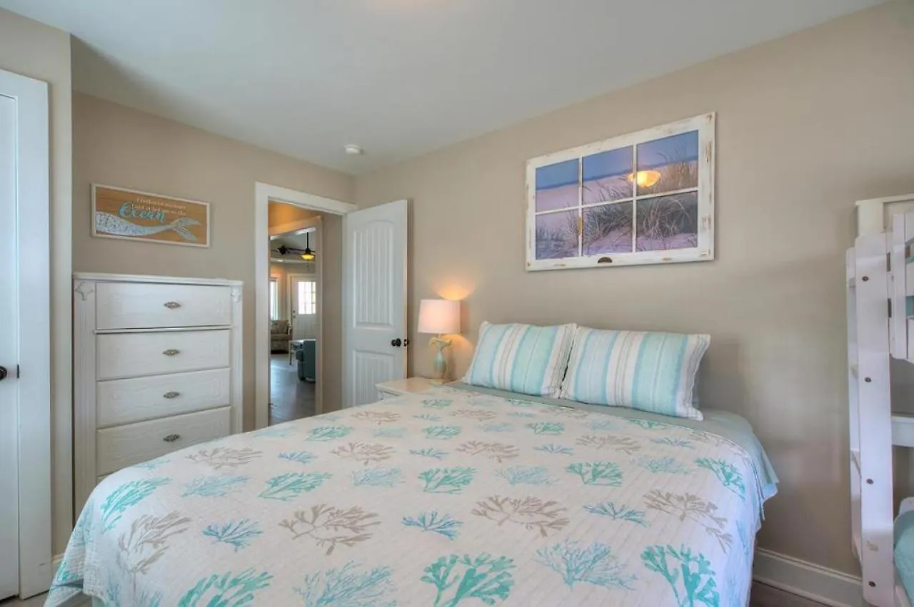 Because Beachy Woman Holiday home Oak Island