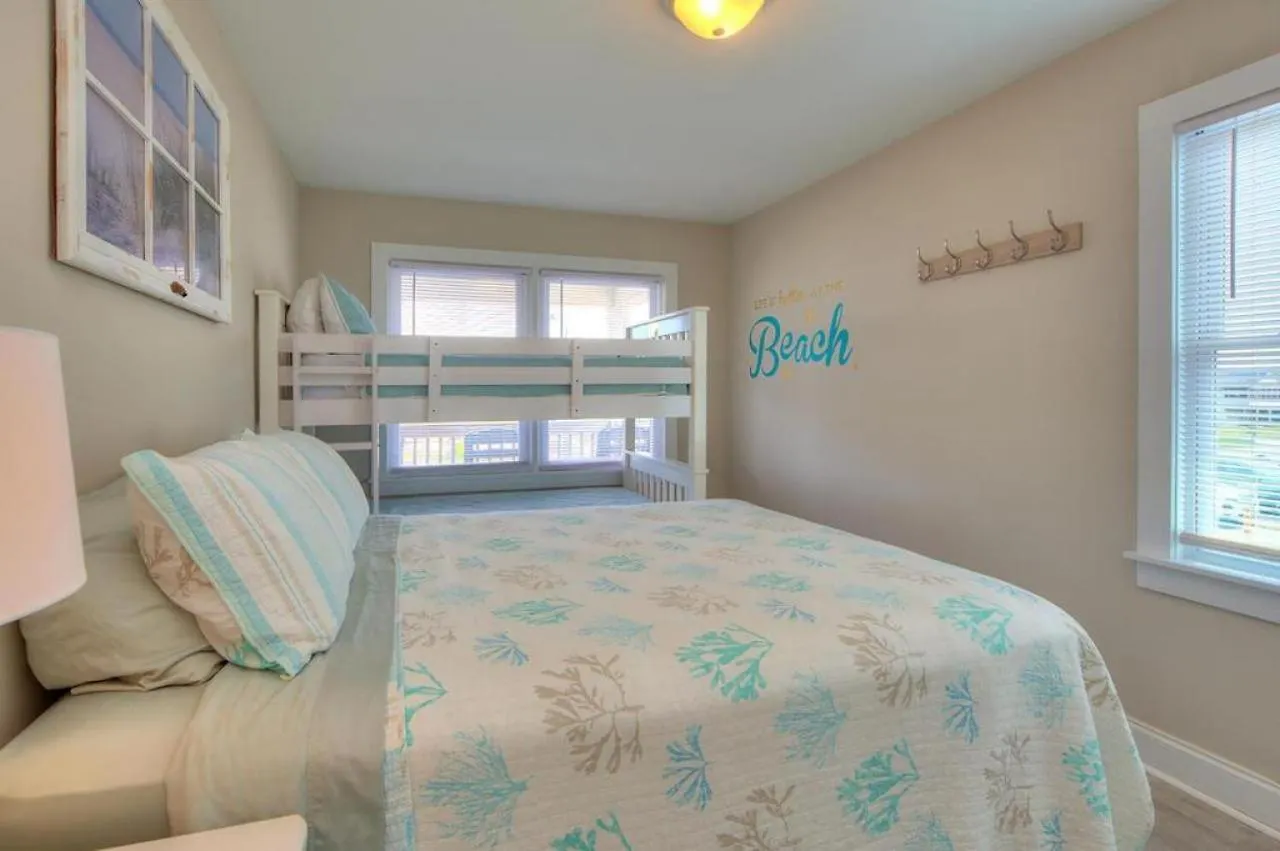 Because Beachy Woman Holiday home