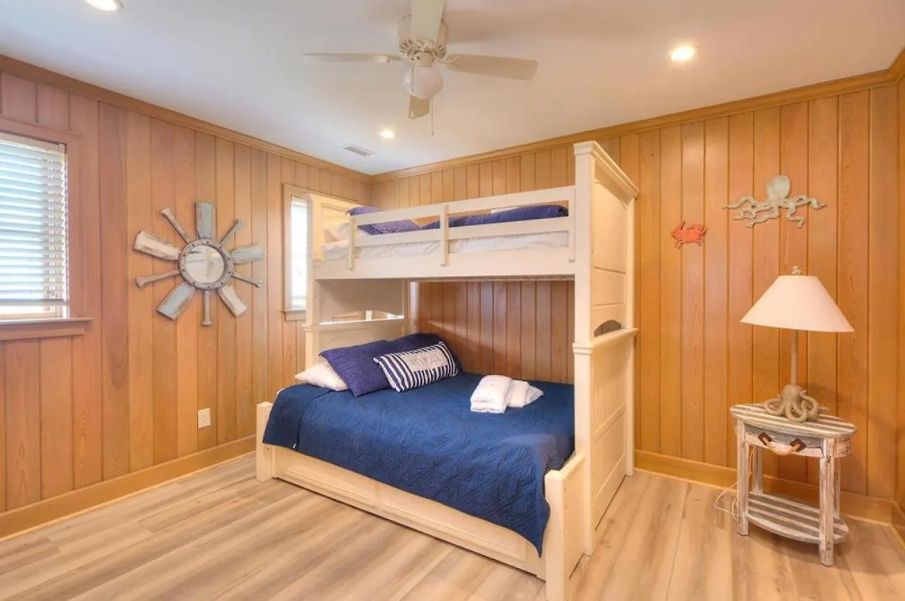 Decked Out * Oak Island
