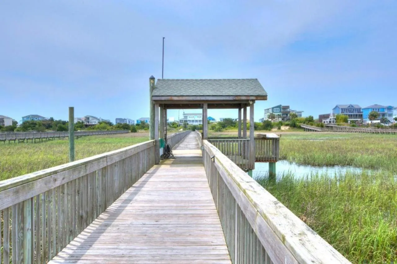 Decked Out * Oak Island