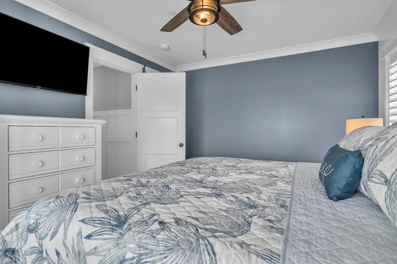 Weekend Rescue Holiday home Oak Island