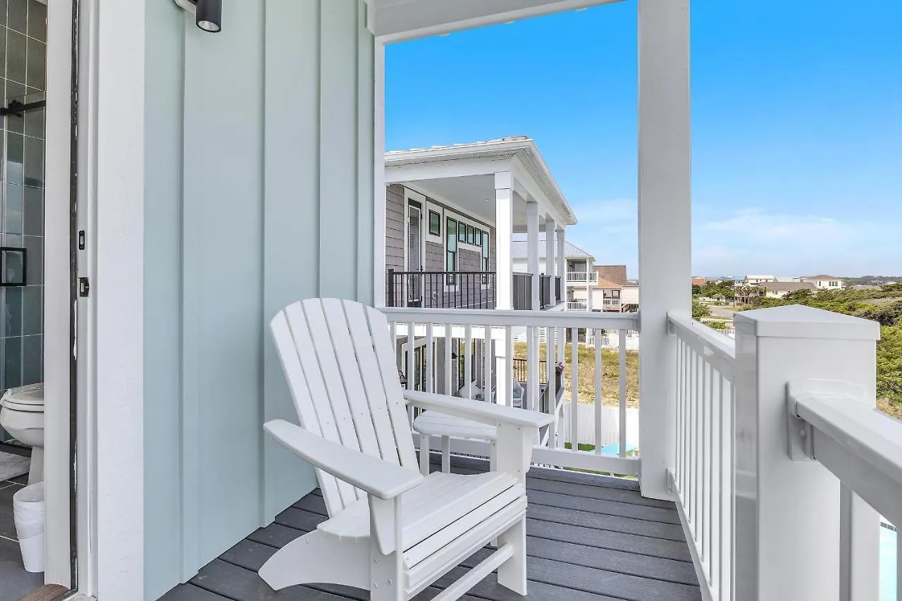 Weekend Rescue Holiday home Oak Island