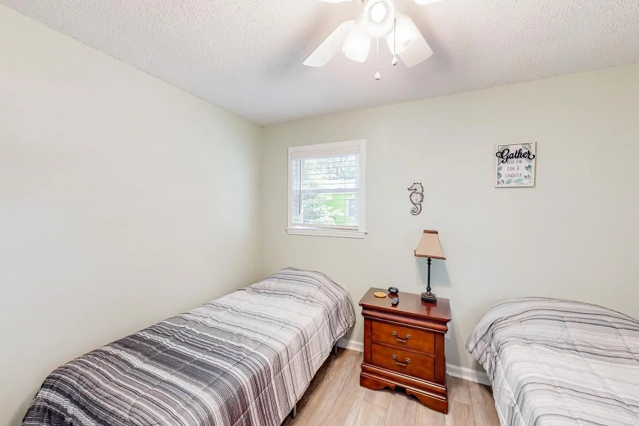 Easy Oki * Oak Island