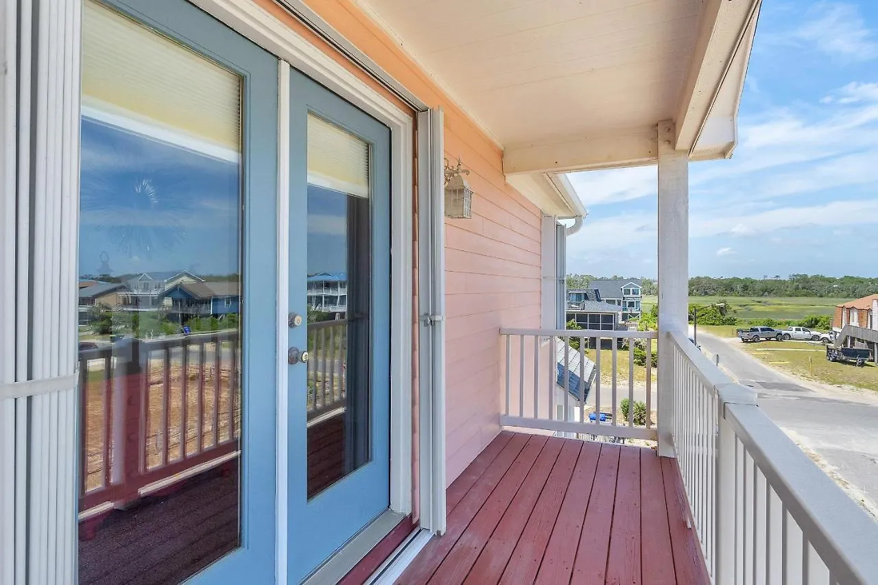 40 East Peach Bound By Holiday home