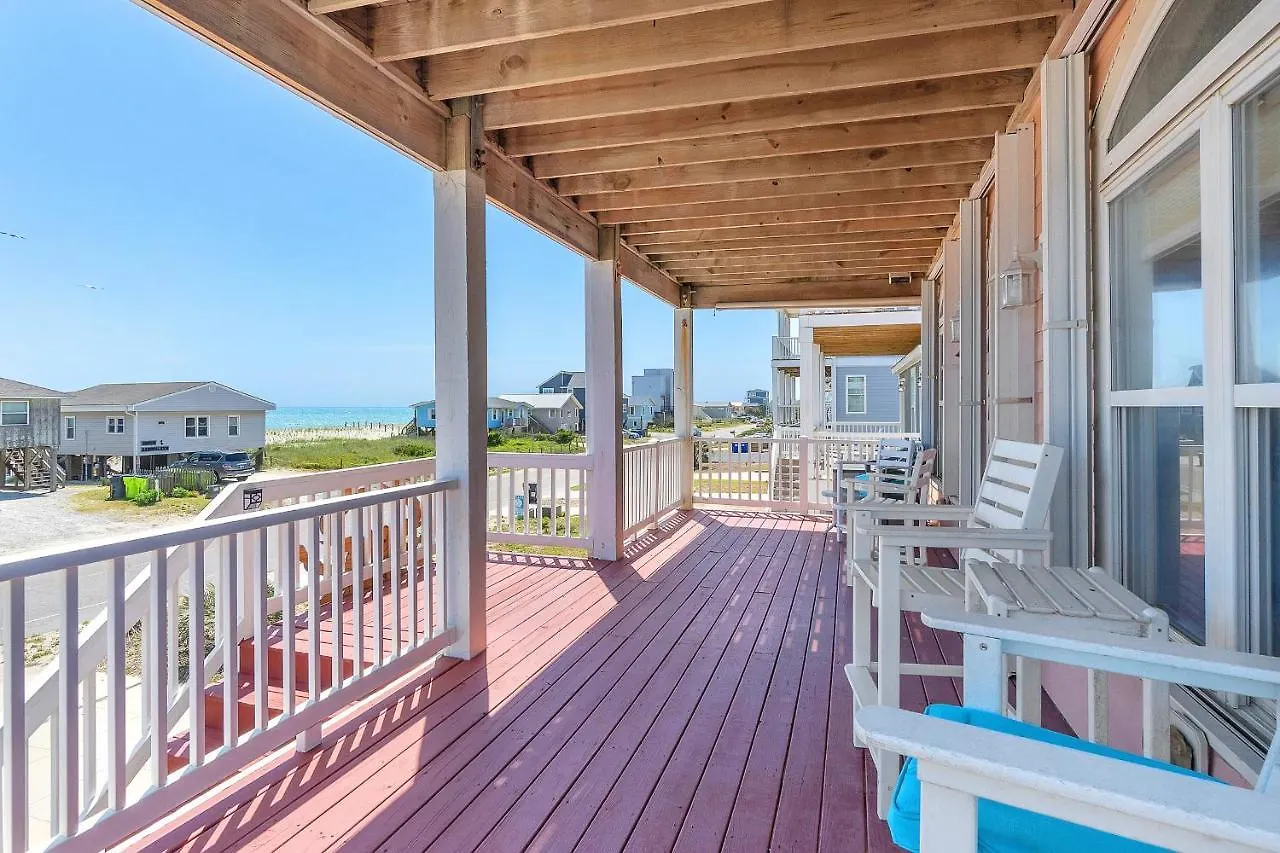 Holiday home 40 East Peach Bound By Oak Island
