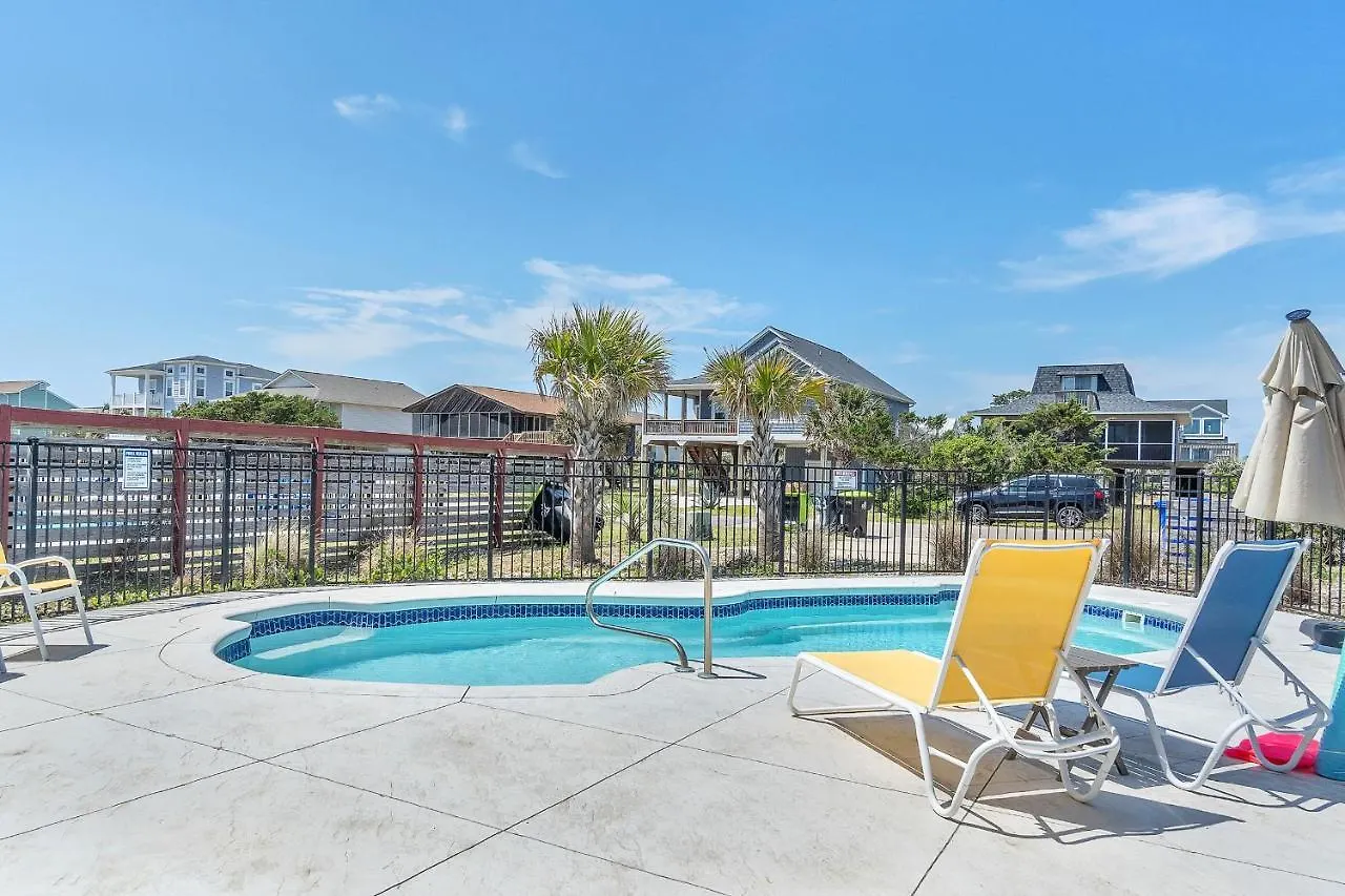 Holiday home 40 East Peach Bound By Oak Island
