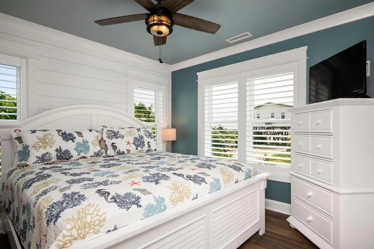 Holiday home The Dollar Oak Island