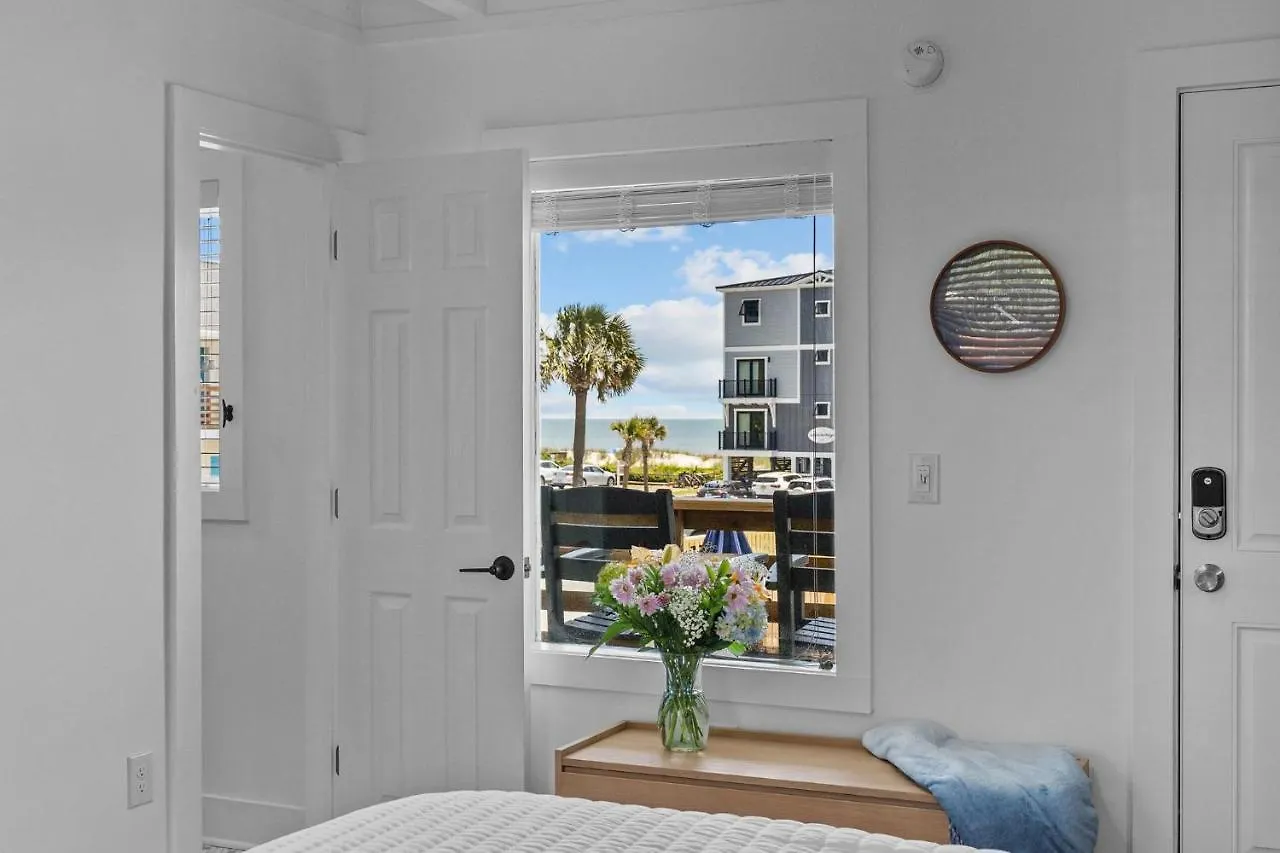 The House At By Carolina * Oak Island