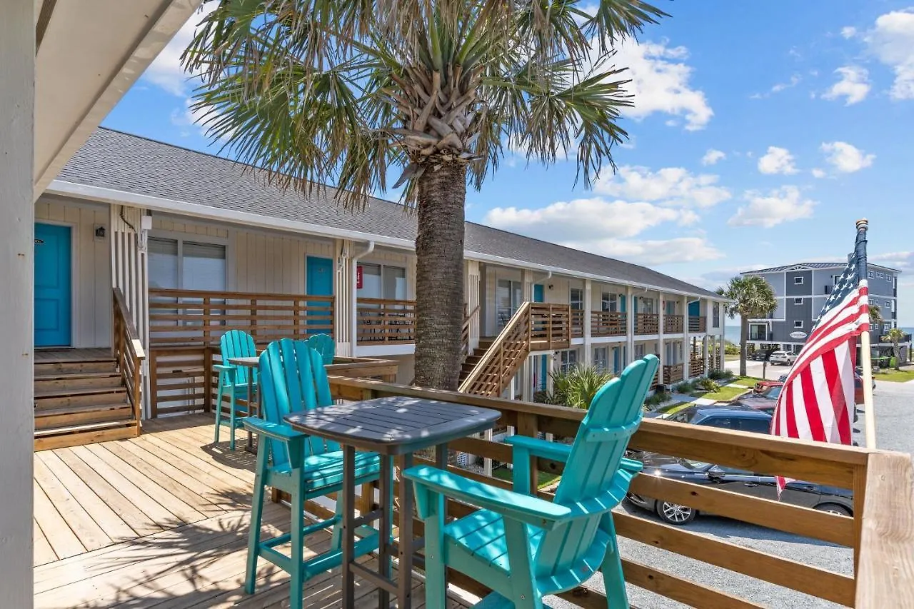 The House At By Carolina Oak Island