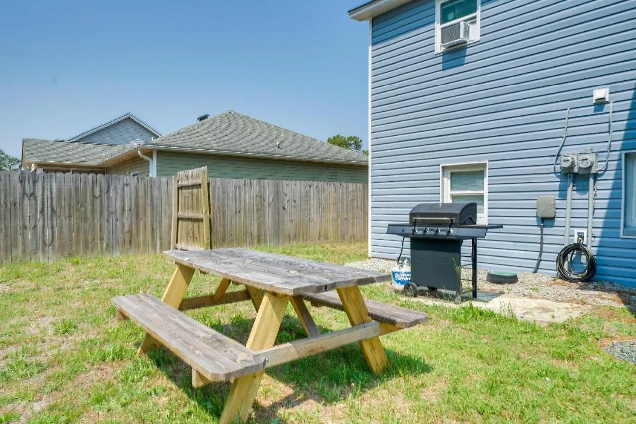 Duplex Unit Less Than 2 Mi To Fishing And Access Oak Island