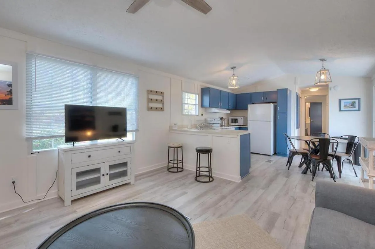 Holiday home Reel Simple Oak Island