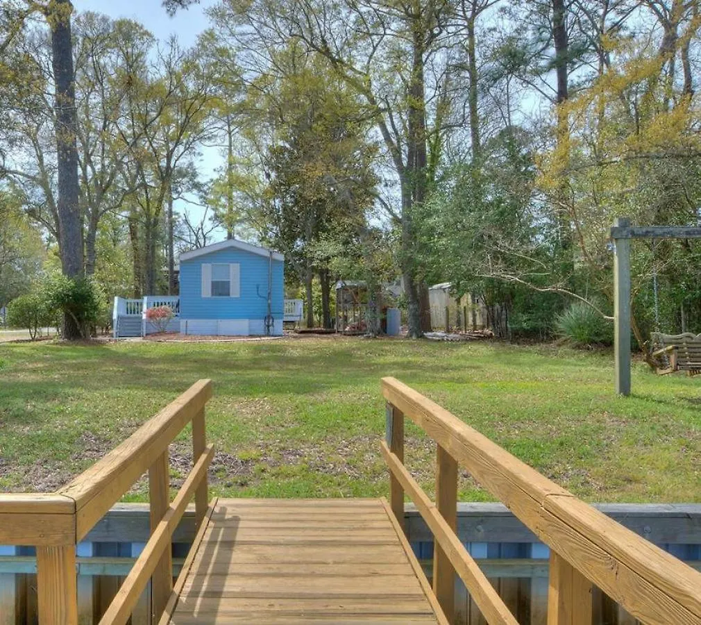 Reel Simple Holiday home Oak Island