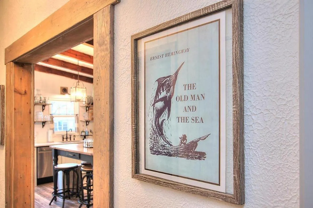 Hemingway's Roost Holiday home
