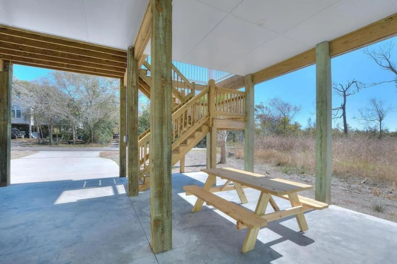 A Haven Holiday home Oak Island