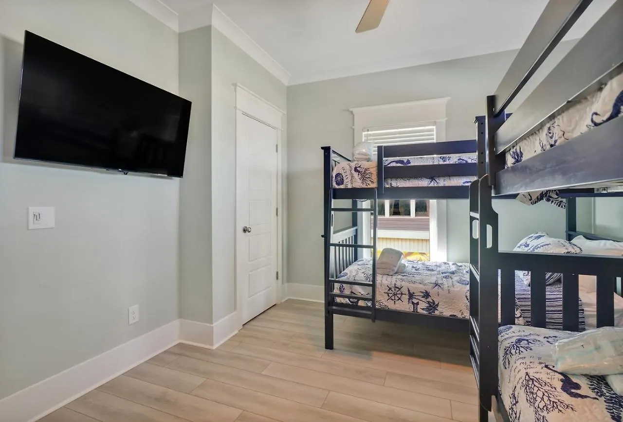 Holiday home Grace By The Sea Oak Island