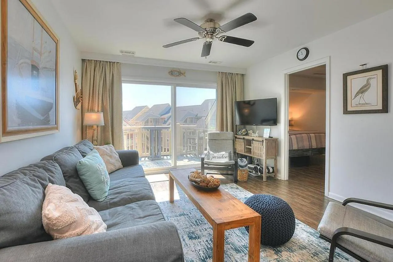 Holiday home 1206-coast Away Oak Island