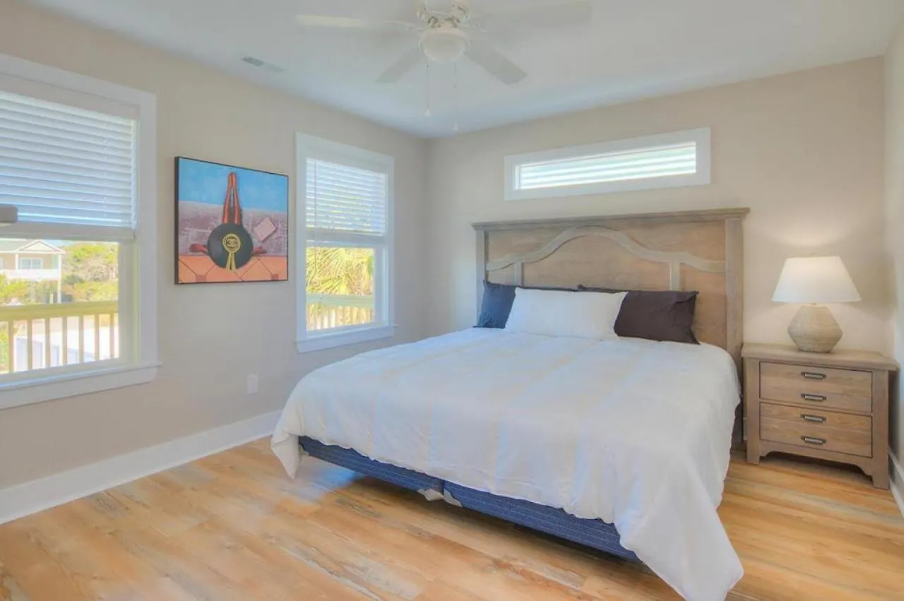 Shortwalk2 Holiday home Oak Island