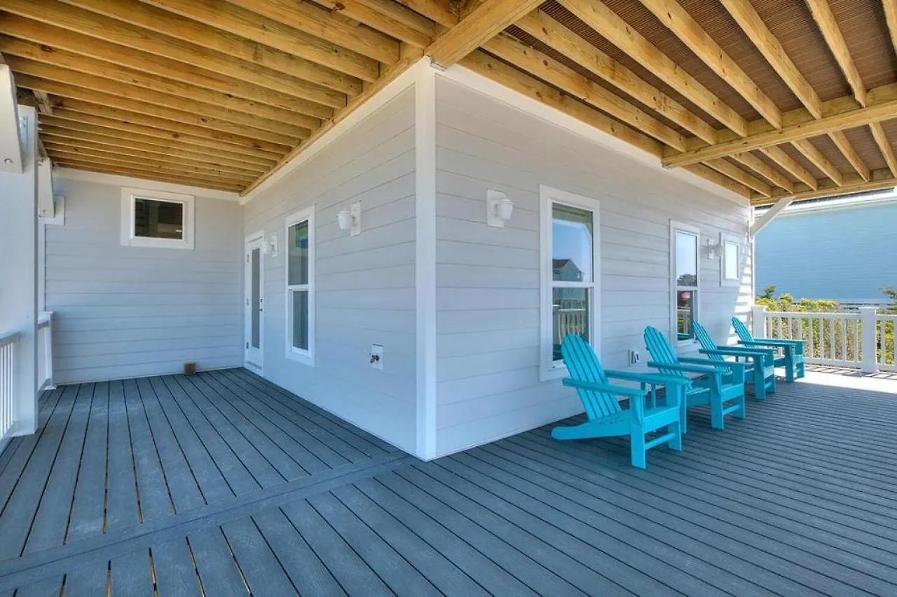 Bears-beets-beach House * Oak Island