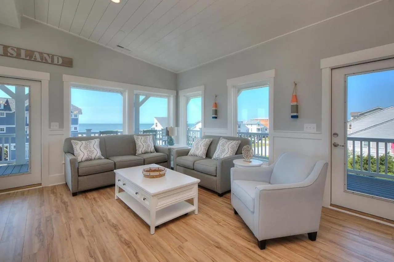 Bears-beets-beach House Oak Island