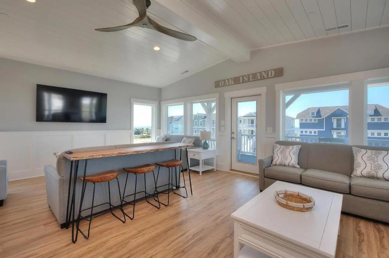 Holiday home Bears-beets-beach House