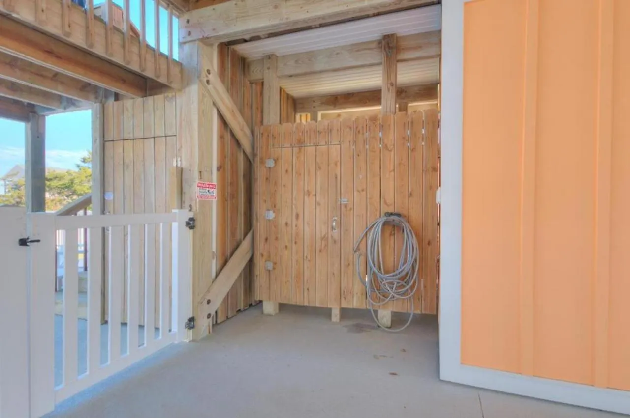Holiday home Absolute Serenity Oak Island