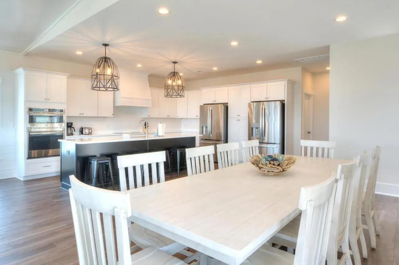 Ocean Peek Holiday home Oak Island