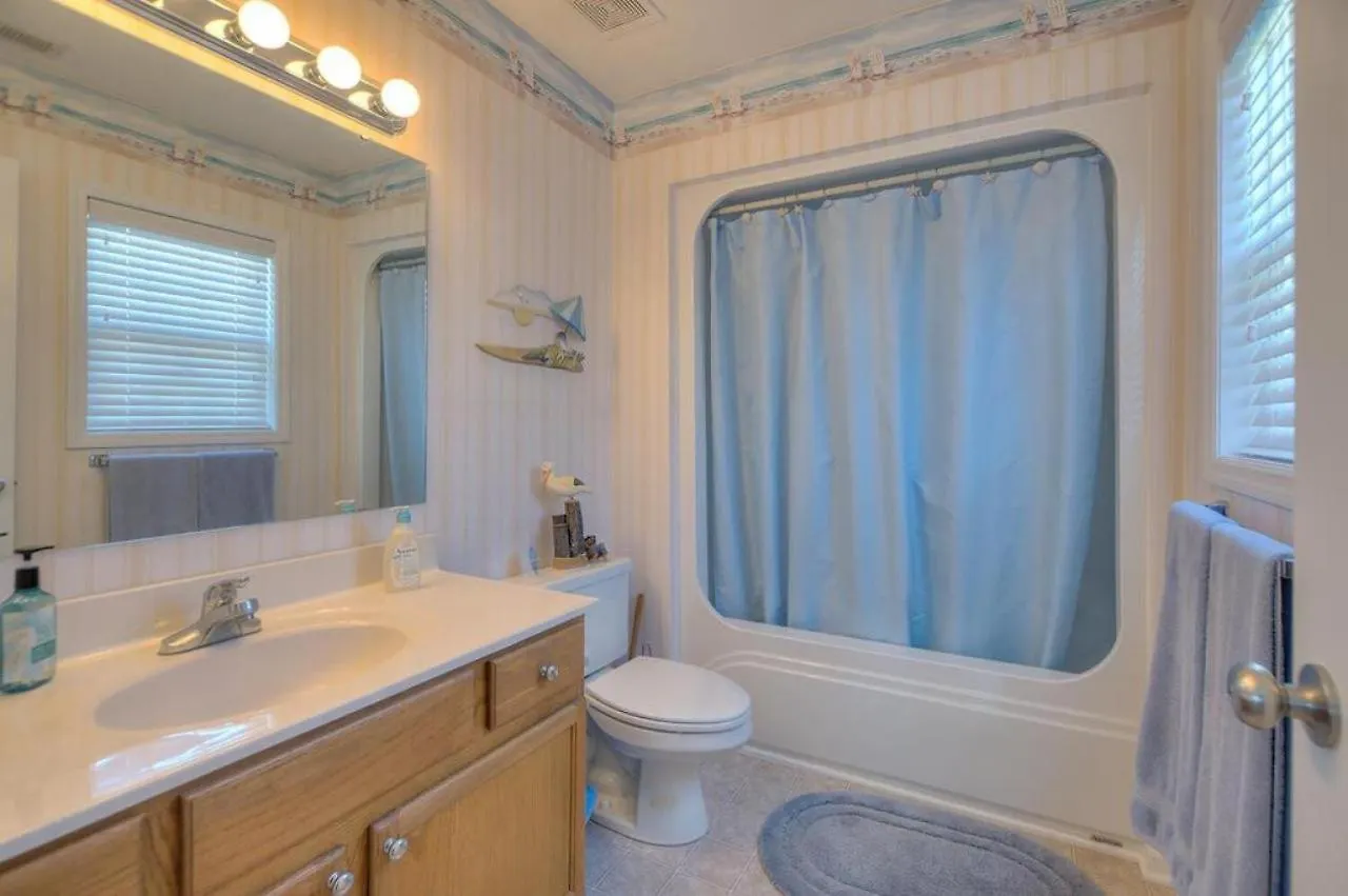 Reel Estate * Oak Island