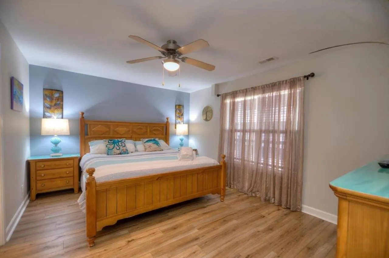 Ocean Walk 9203-friends Gather Here Holiday home Oak Island