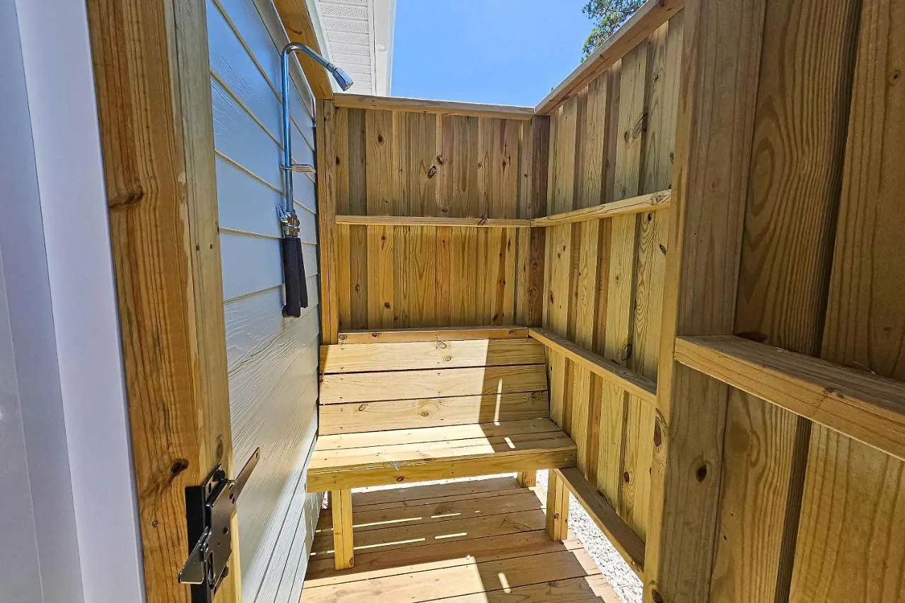 Pawsitive Island Escape Holiday home Oak Island