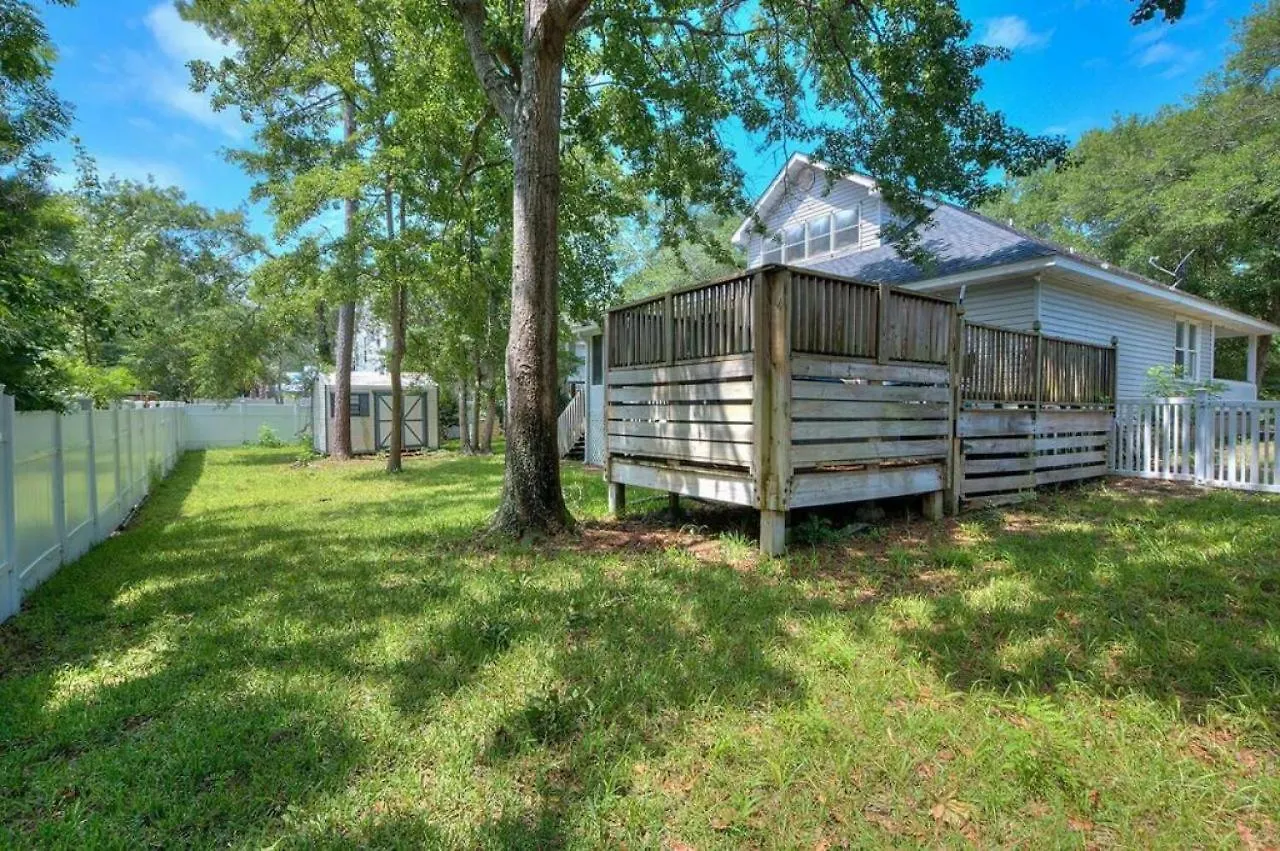 Livin' The Dream * Oak Island