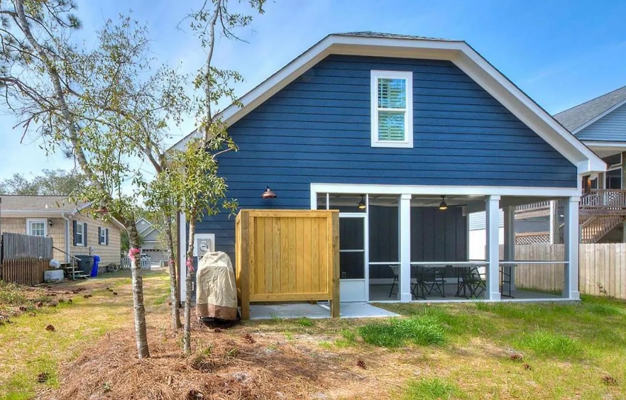 Redneck Ritz Holiday home Oak Island