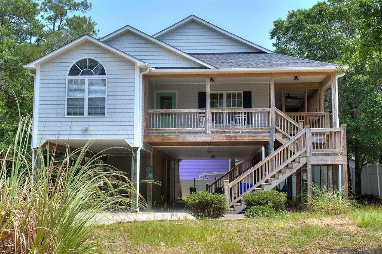 Happy Ours * Oak Island