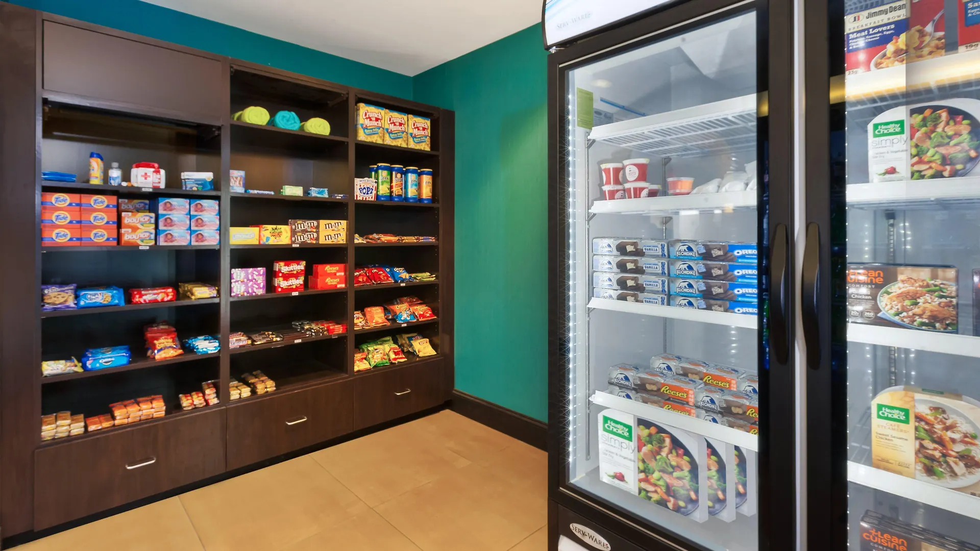 Hotel Express & Southport - Area By Ihg 2*