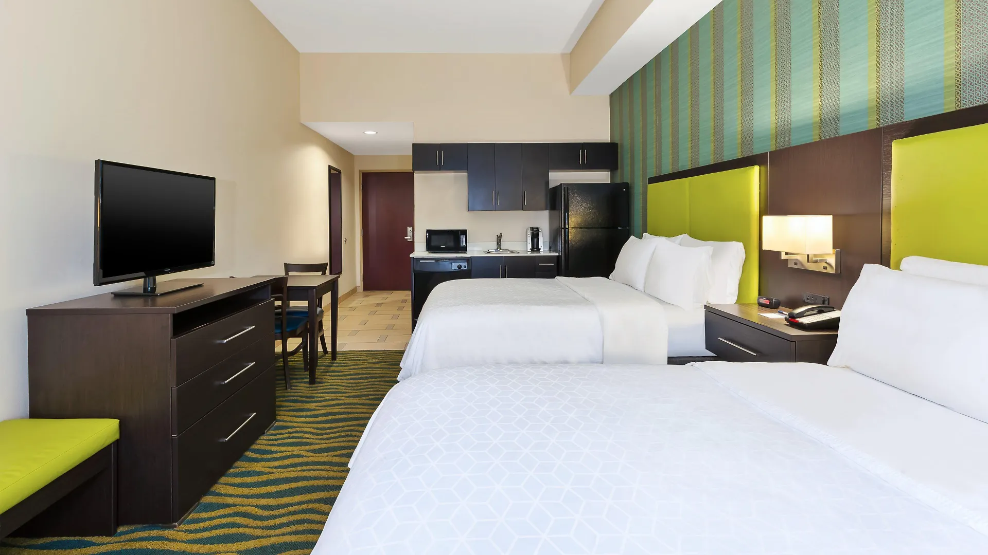 Express & Southport - Area By Ihg Oak Island