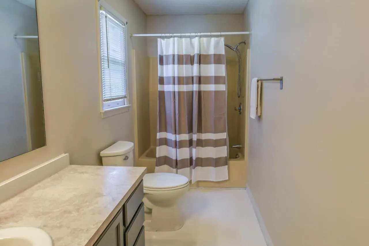 Dog-friendly - 1 Mi To Beach! Holiday home Oak Island