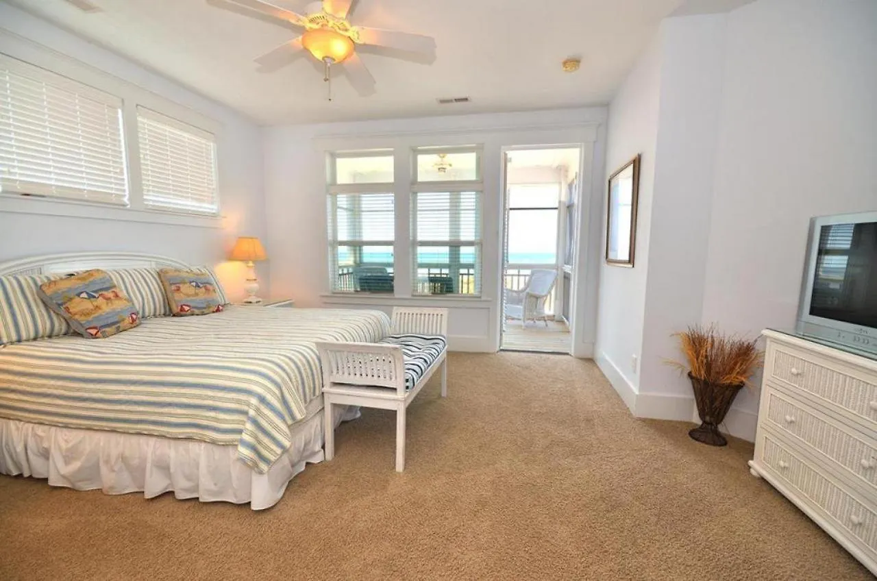 Holiday home Tar Heel Haven *