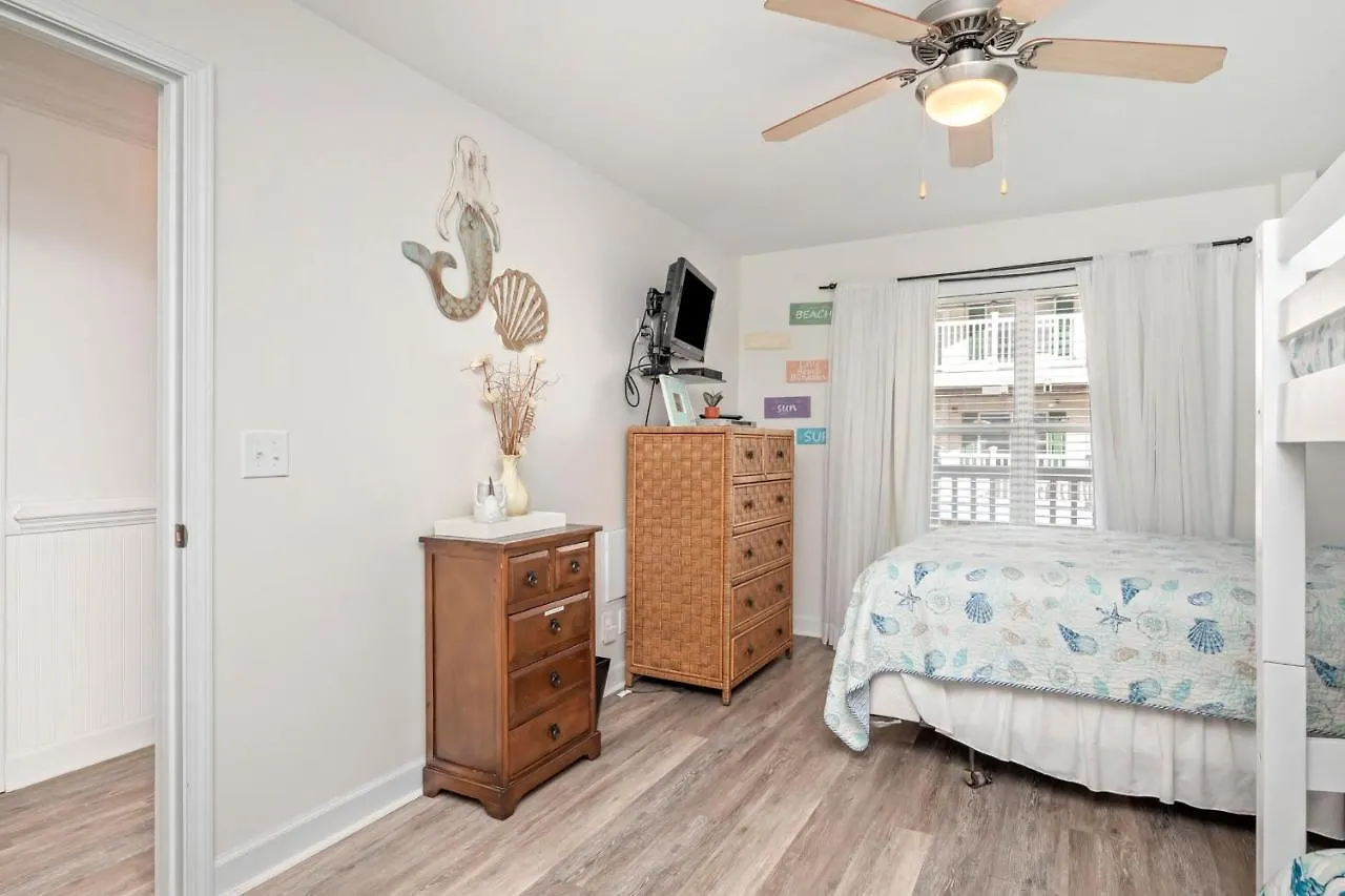 Holiday home Lava Oak Island